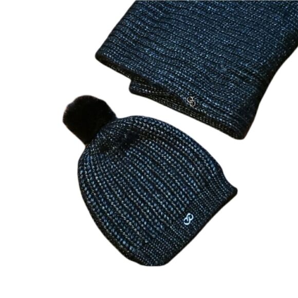 Aerie Beanie Hat & Infinit - Picture 1 of 7